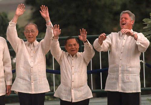 最炫民族風(fēng)：APEC晚宴上的領(lǐng)導(dǎo)人服裝大盤點